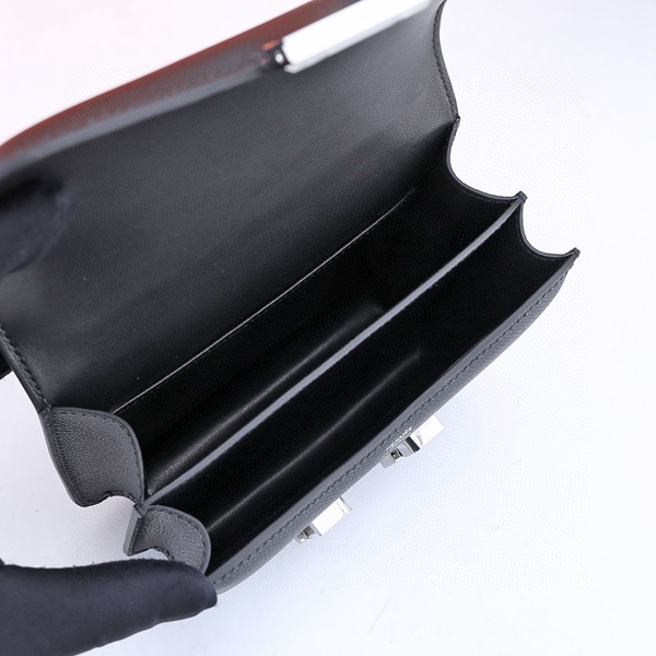 エルメスバッグ背面デザイン